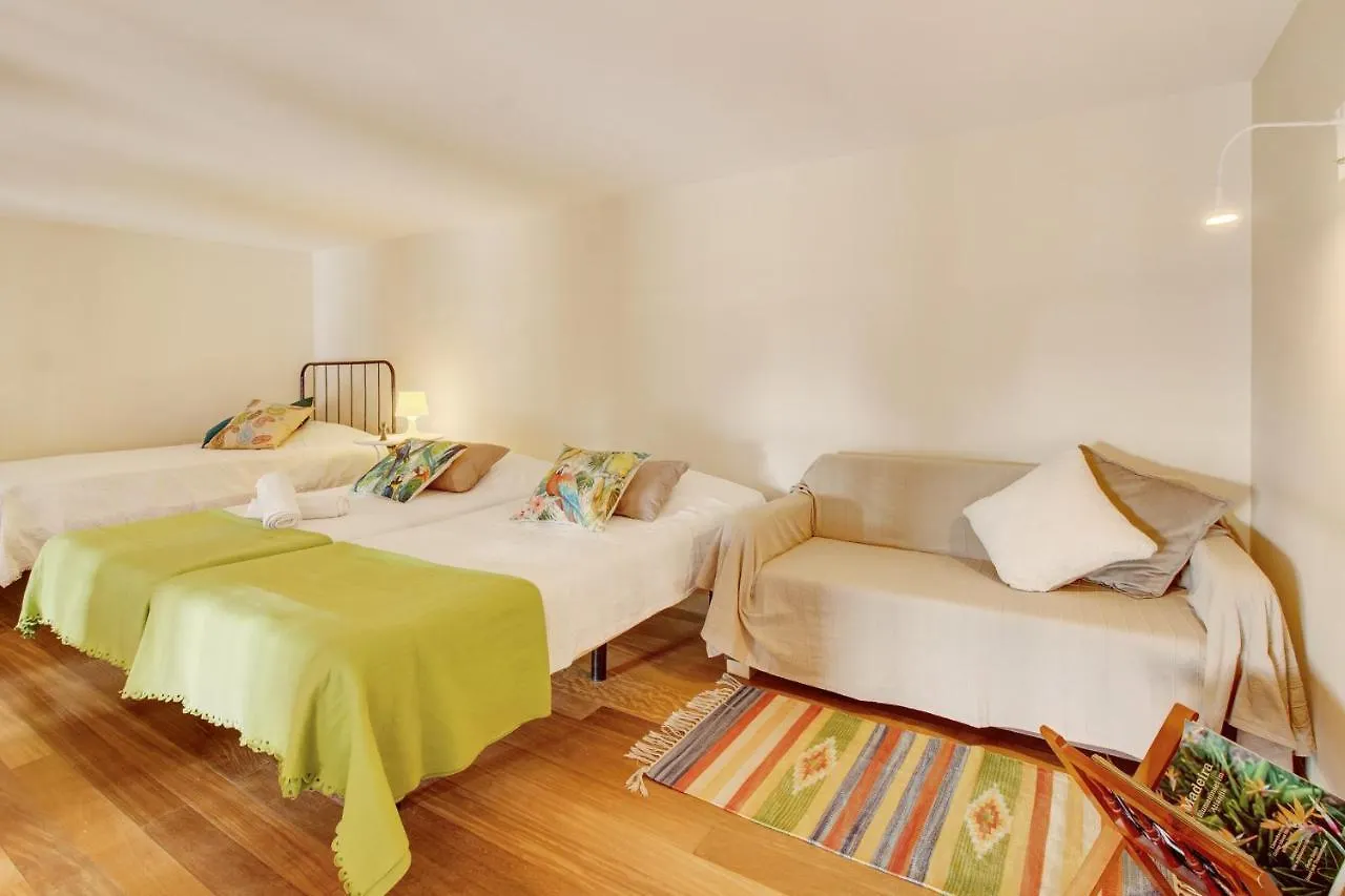 Апартаменты Calheta Lofts I