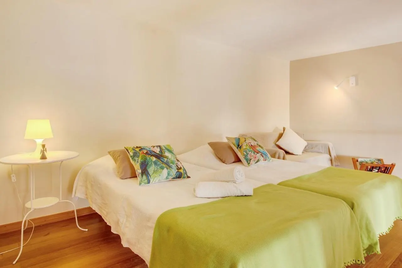 Апартаменты Calheta Lofts I  Кальета